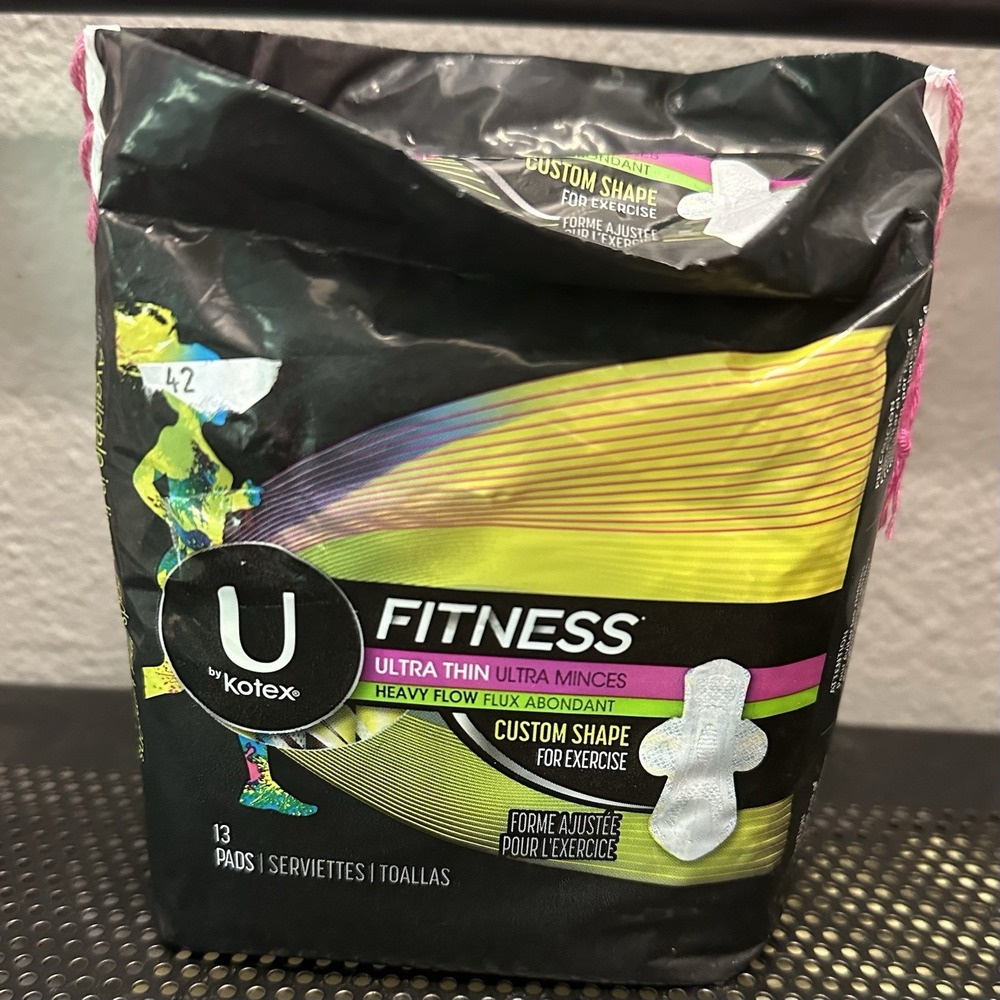 U by Kotex Fitness Ultra Thin Pads with Wings, Heavy Flow Absorbency 13 Ct.